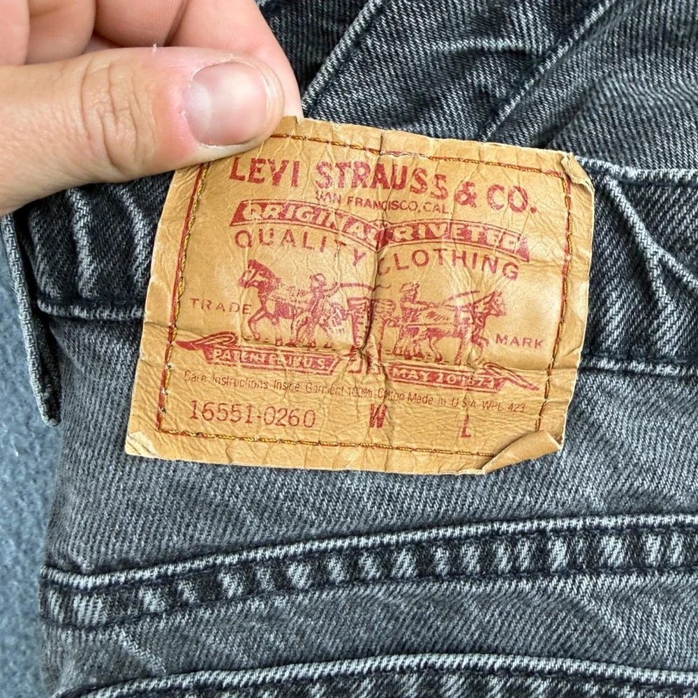 Vintage Levis 16551 Jeans Women's 32x31 Black High Rise Tapered Mom USA Made